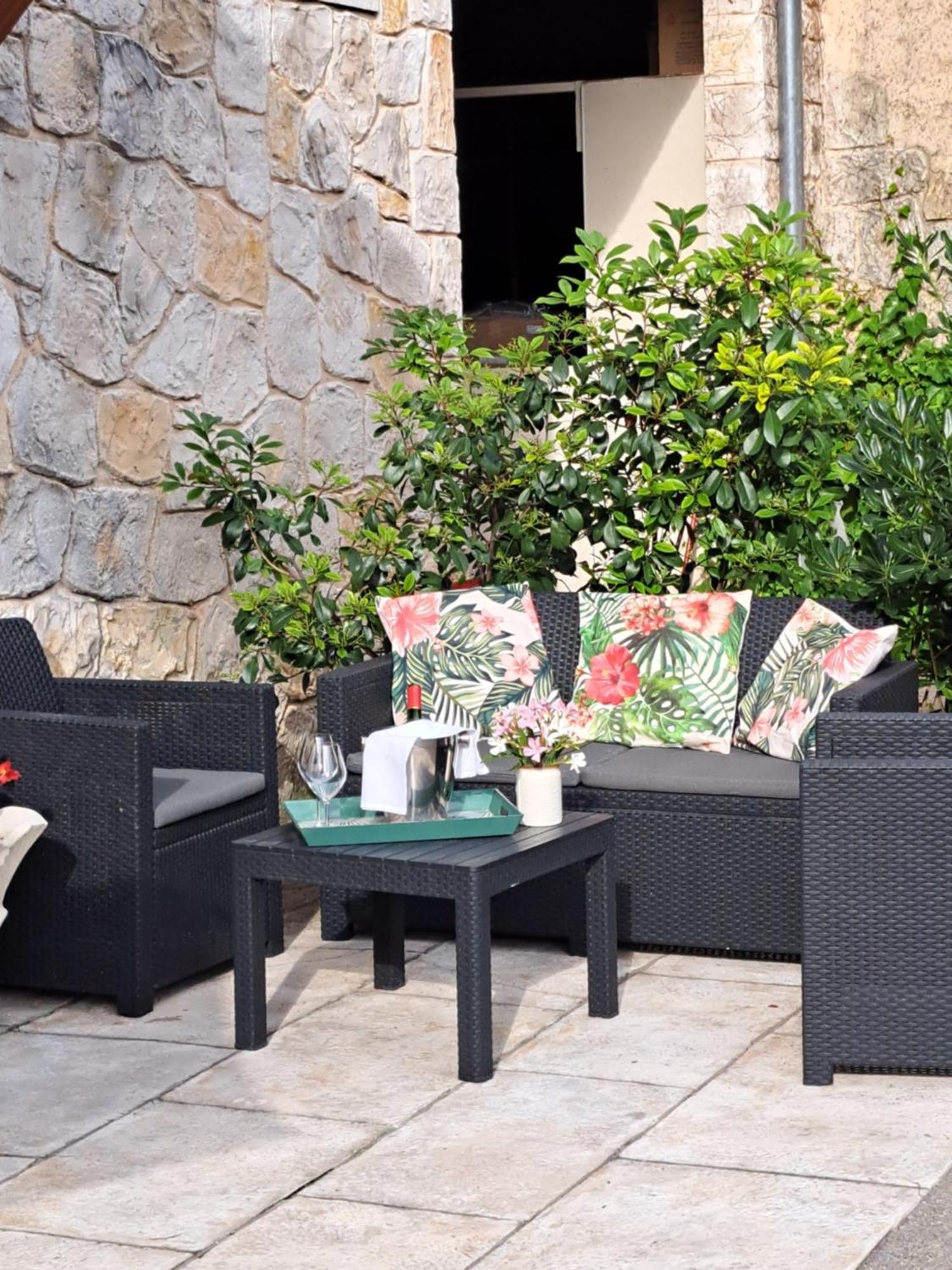 Gite Mireille Carros Ngoại thất bức ảnh